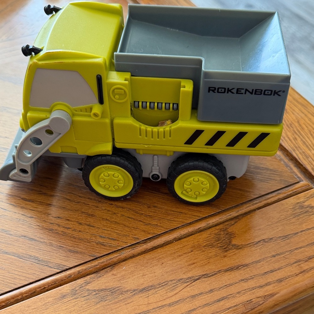 Rokenbok‎ Yellow and Gray Dump Truck Toy